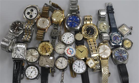 Twenty six assorted mainly gentlemans wrist watches, including silver.